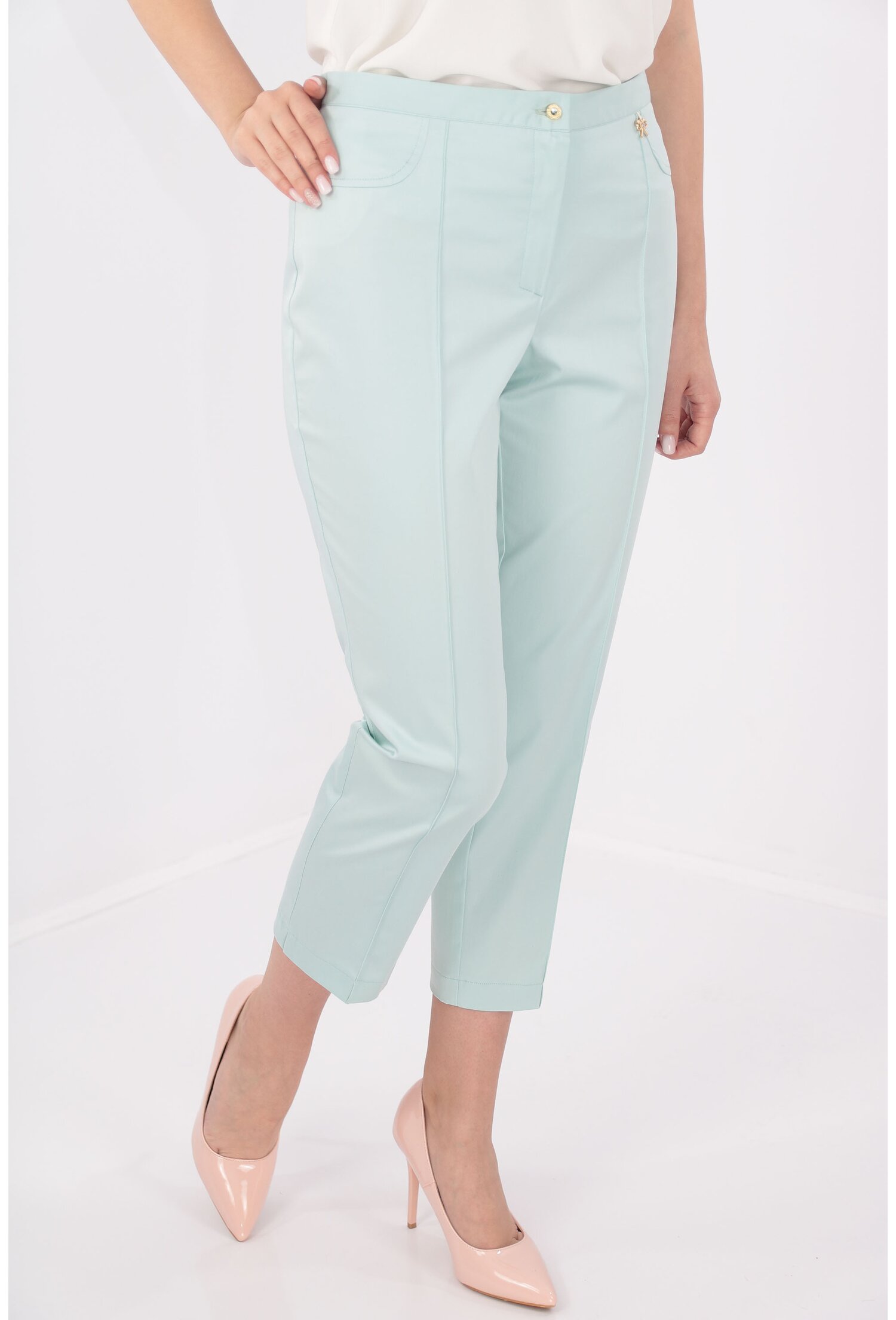 Pantaloni conici 7/8 vernil