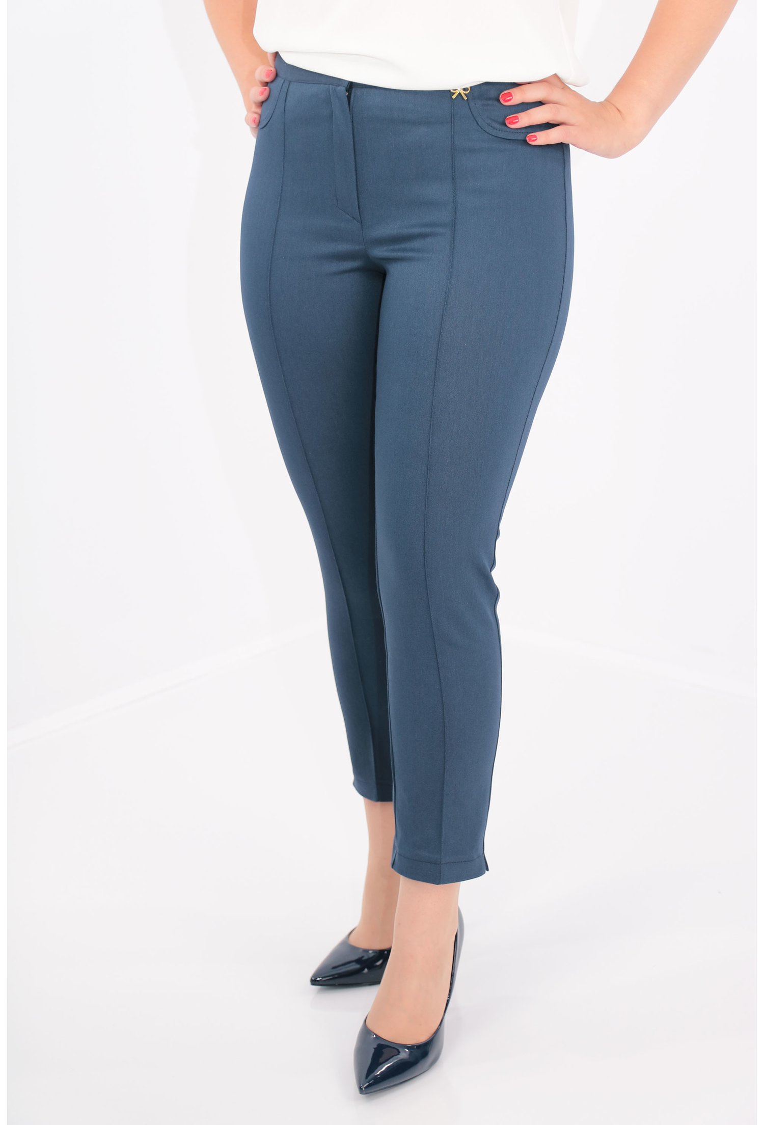 Pantaloni conici bleumarin