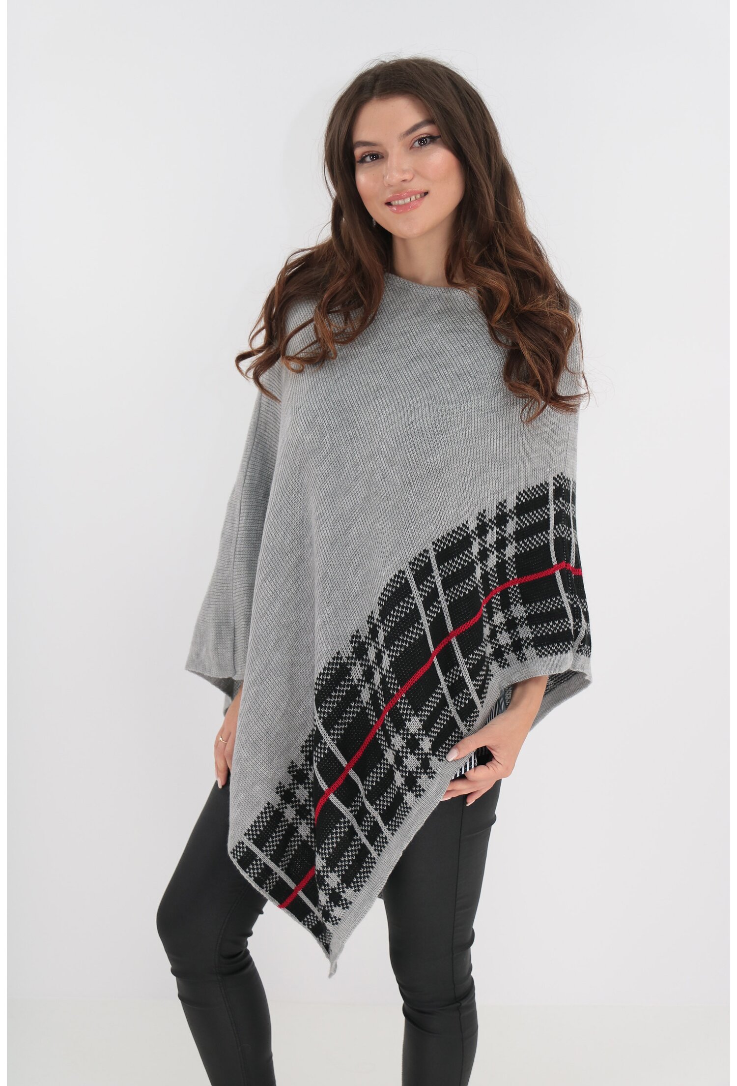 Poncho gri tricotat cu print in carouri - Cardigane