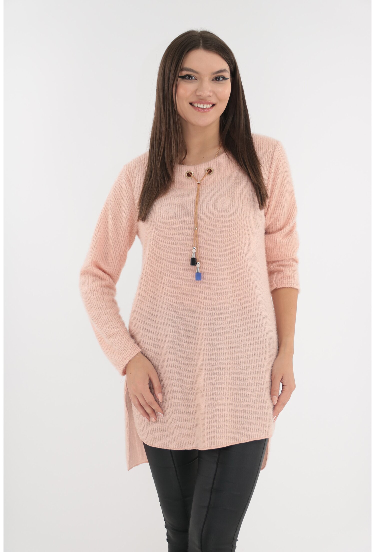 Poze Pulover lung roz-pudra cu lantisor