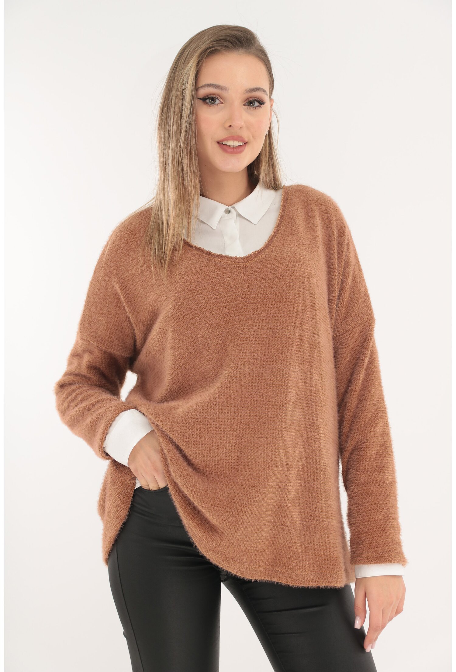 Poze Pulover pufos camel din vascoza si lana