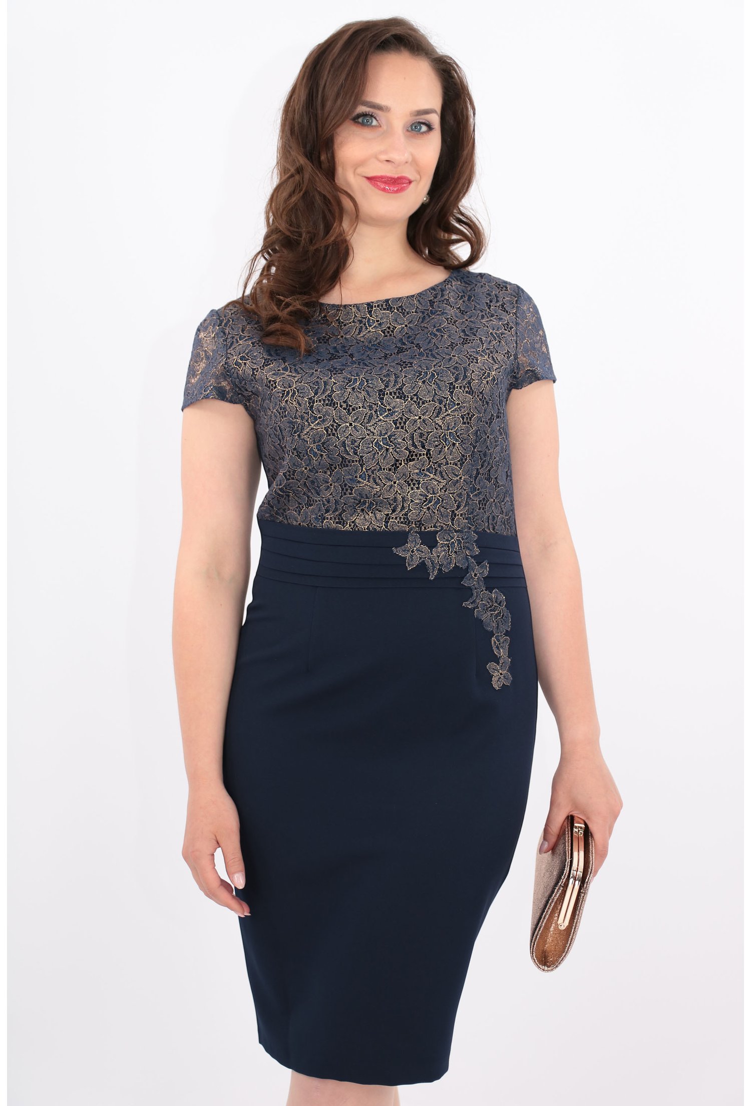 Rochie bleumarin cu dantela aurie
