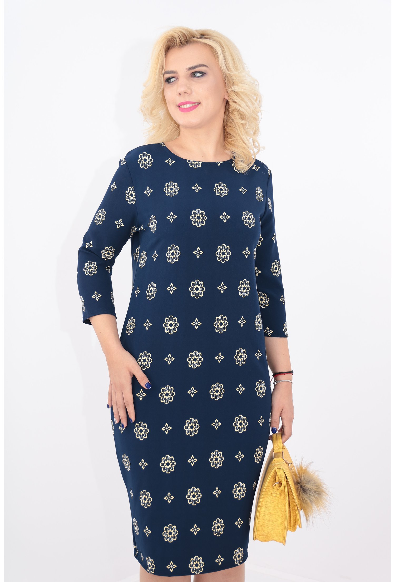 Rochie bleumarin cu print floral crem