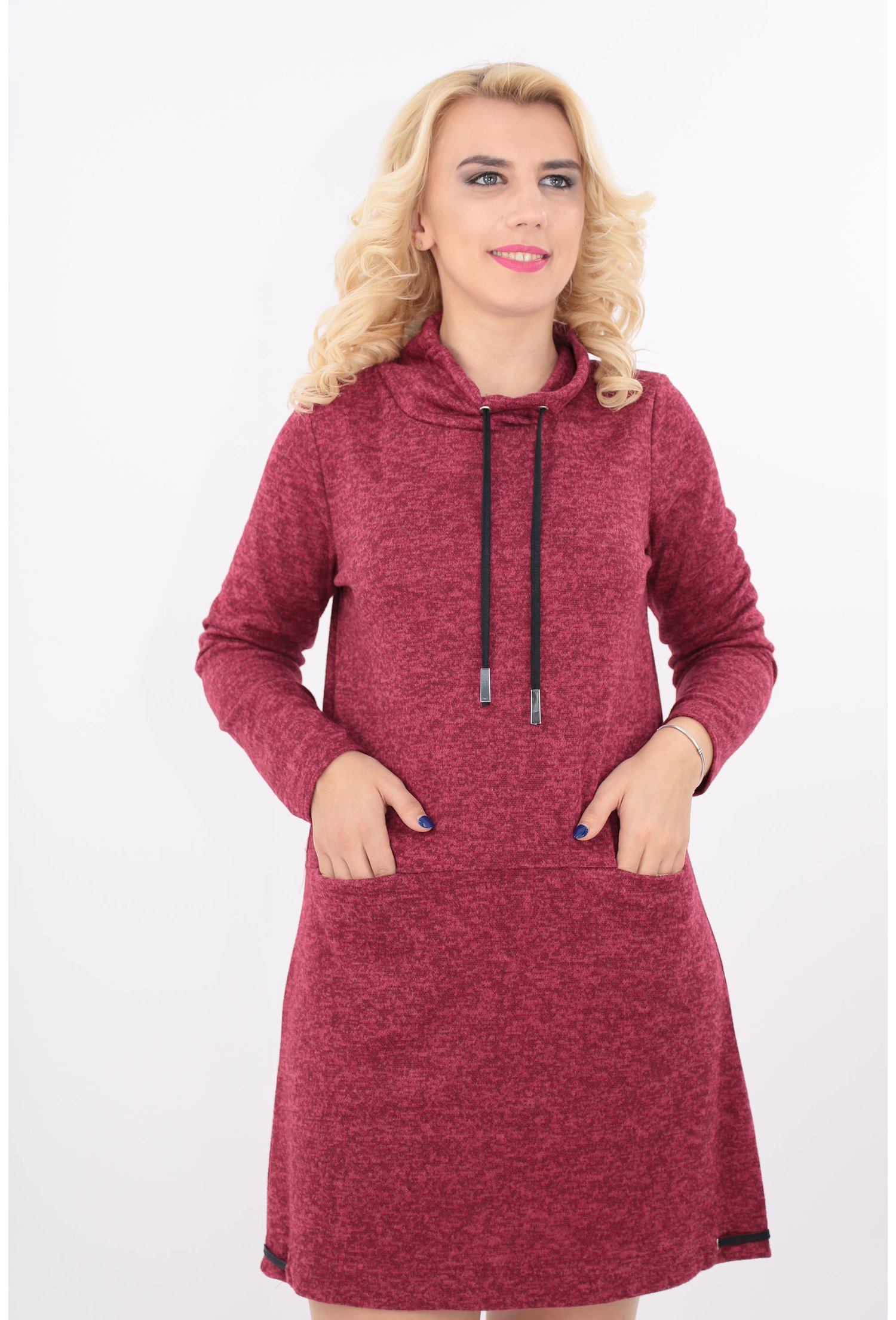 Rochie bordo cu guler roll