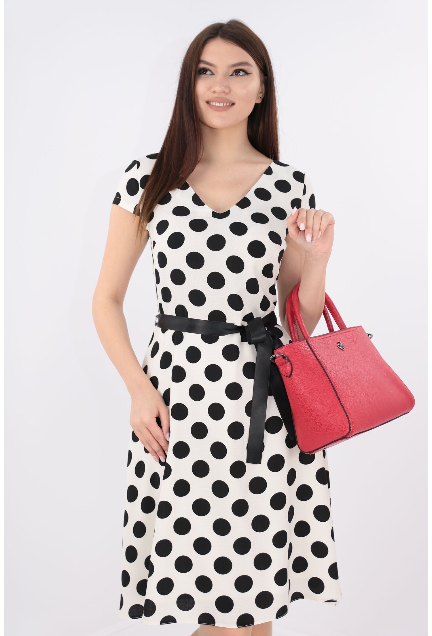 Rochie clos alba cu buline negre