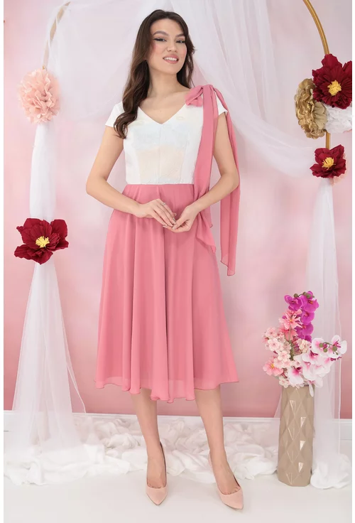 Rochie clos roz cu bust din brocart ivory