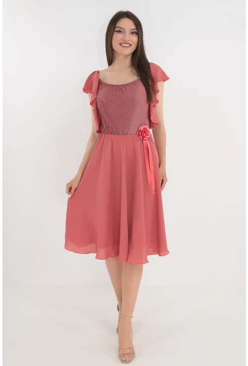 Rochie clos roz cu trandafir satinat