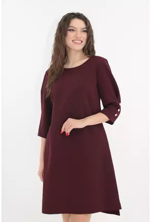 Rochie cocktail grena cu accesorii aurii si lantisor