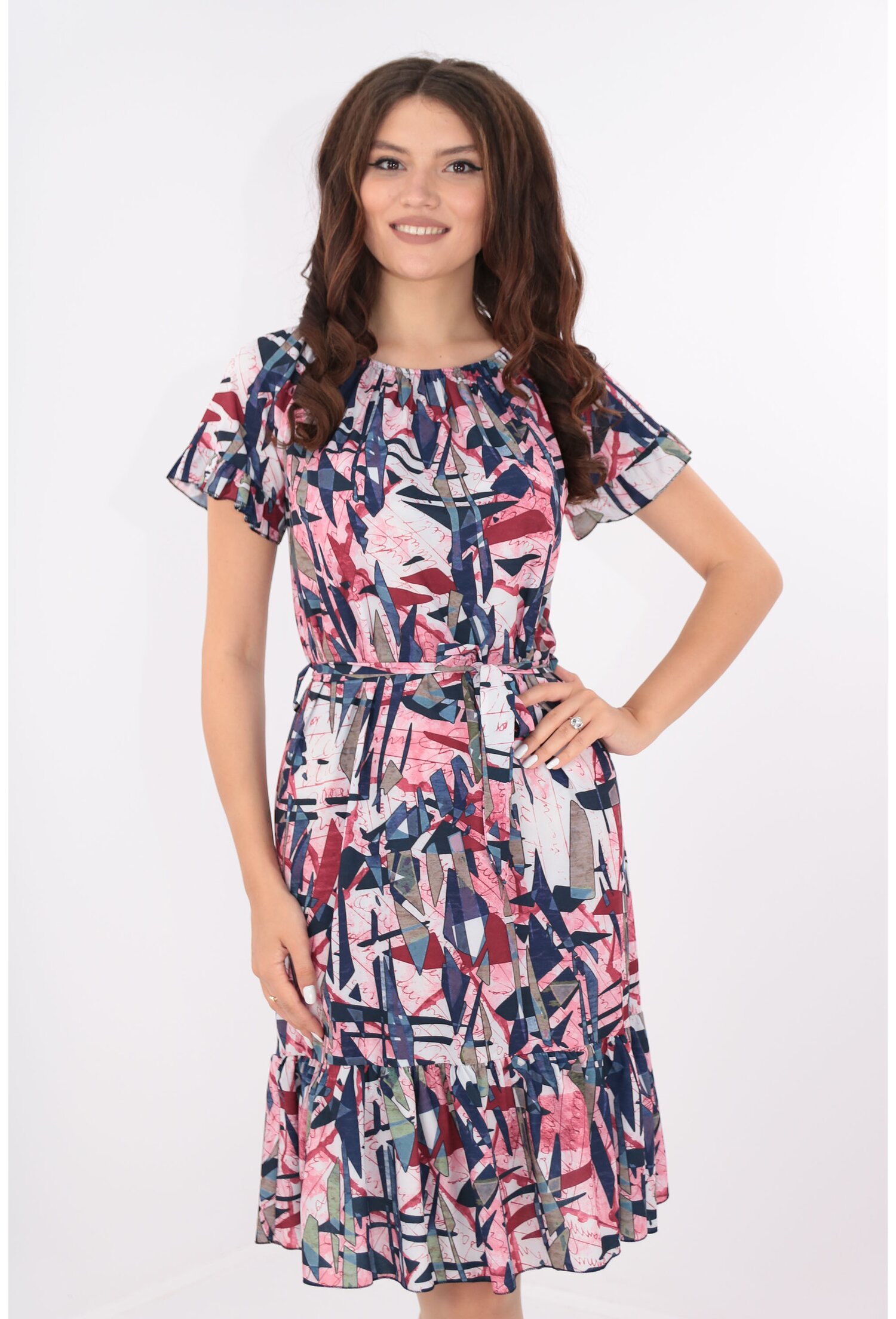Rochie cu cordon in talie si print geometric roz-bleumarin