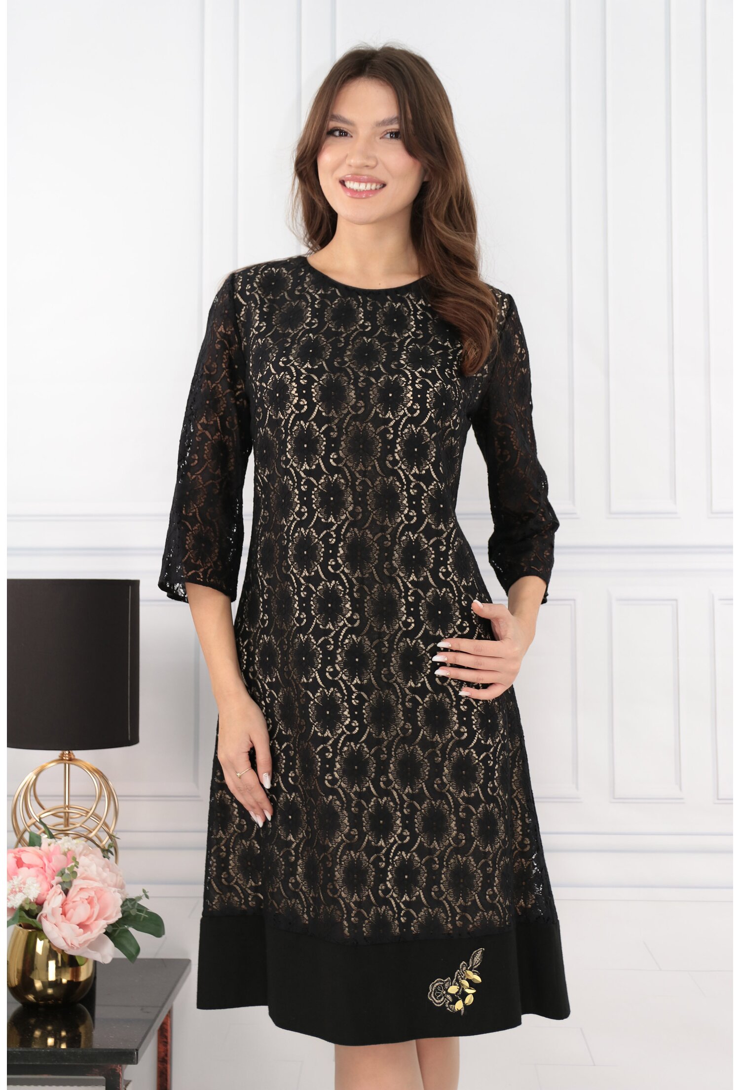 Rochie de ocazie din dantela neagra