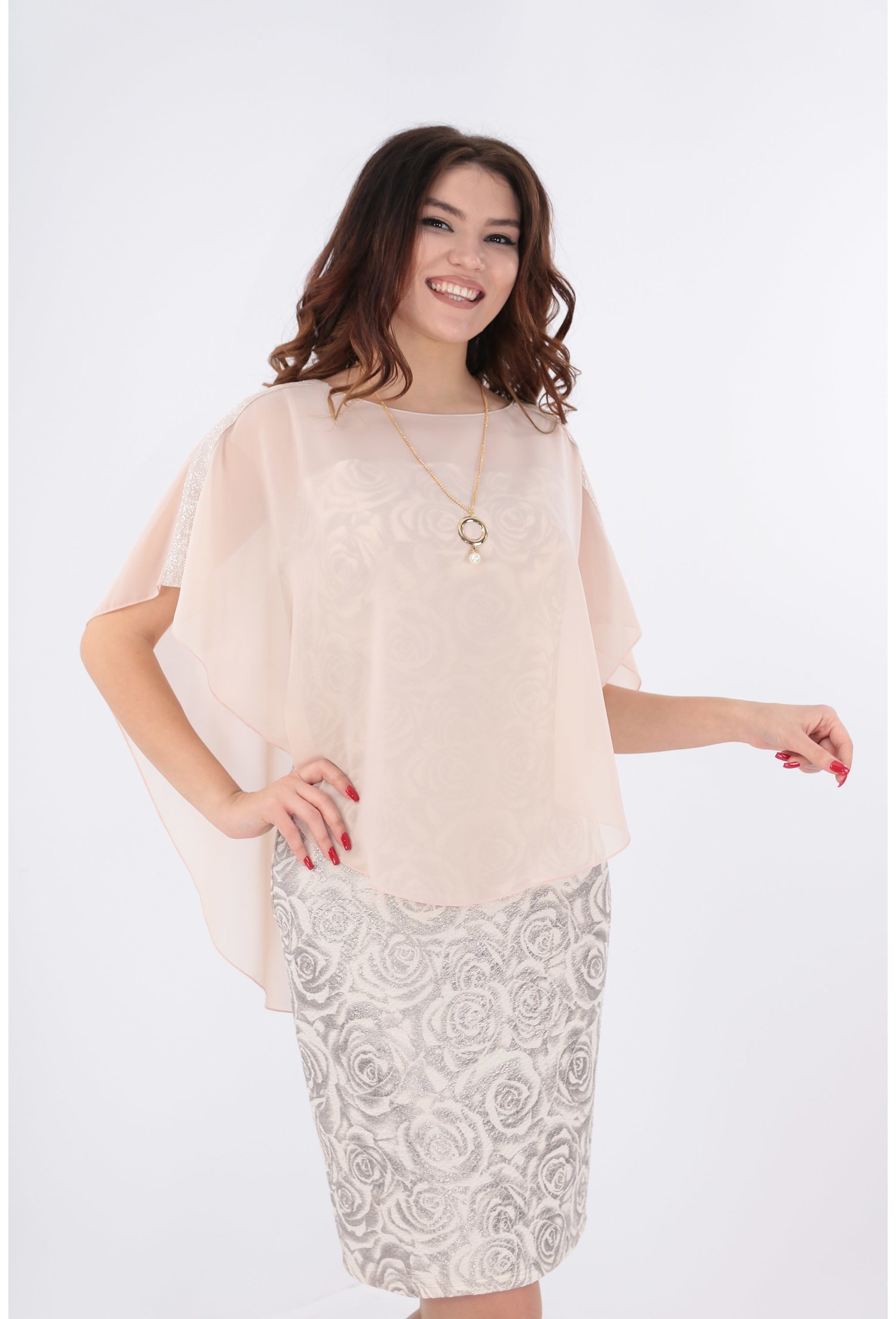 Rochie din brocard roz si voal roz