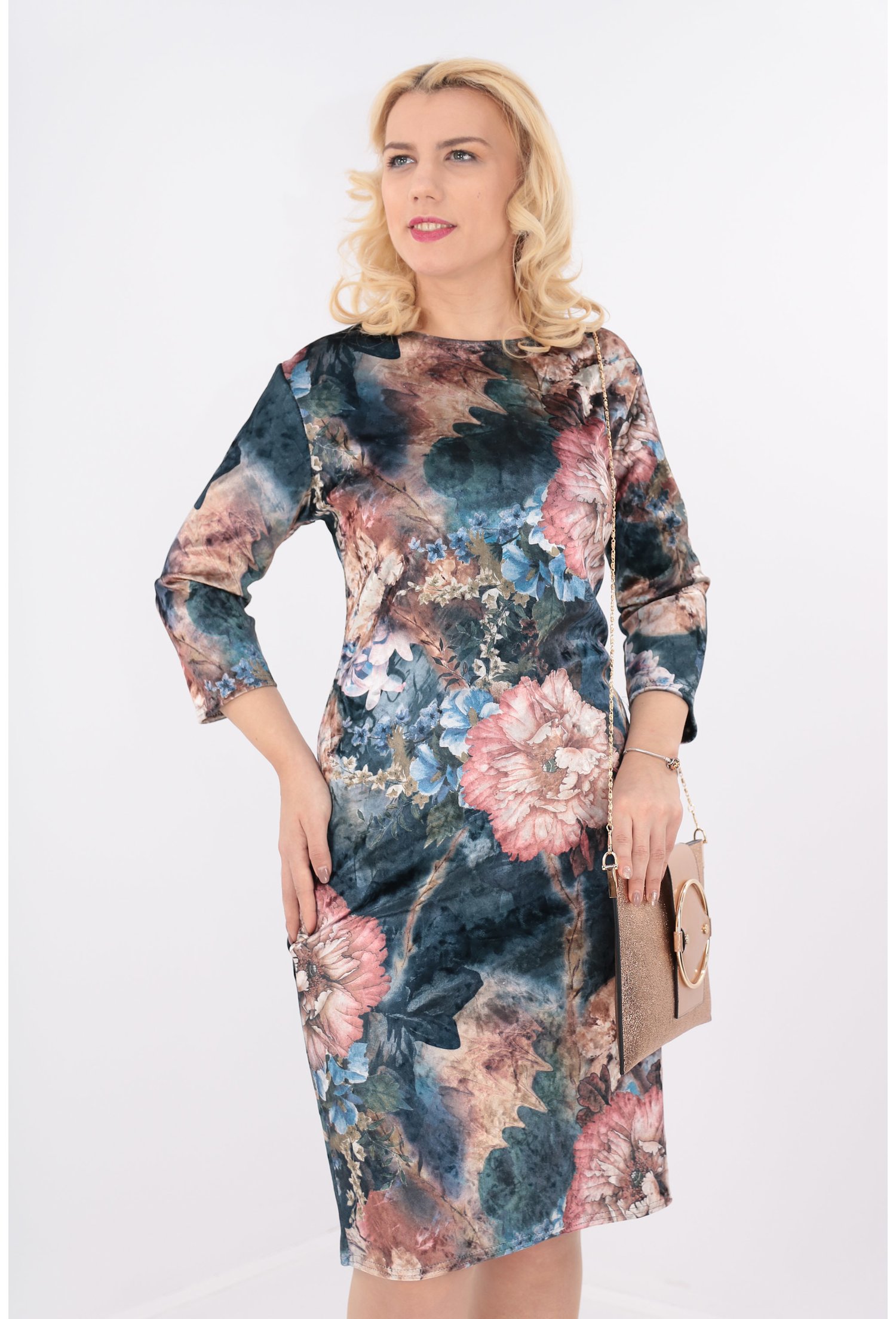 Rochie din catifea albastra cu desen floral