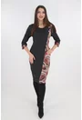 Rochie din jerse gri inchis cu garnituri caramizii cu print abstract