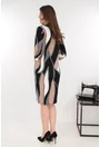 Rochie dreapta cu print abstract negru-bej