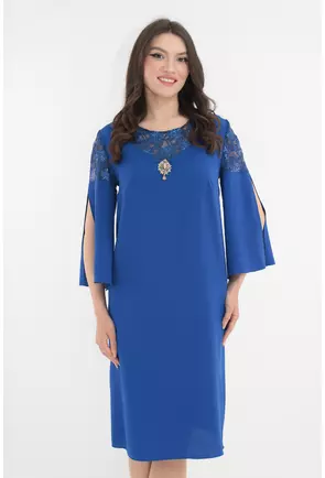 Rochie eleganta albastra cu insertii din dantela