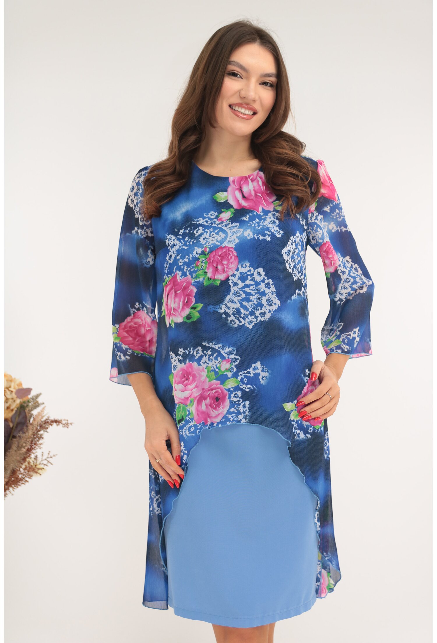 Rochie eleganta albastra cu print floral maxi si aspect suprapus