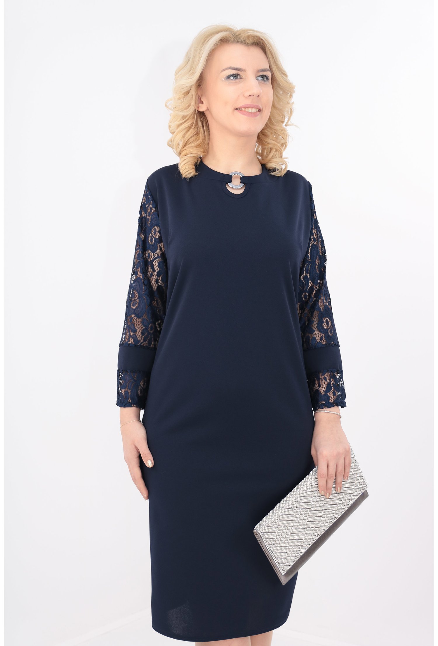 Rochie eleganta bleumarin cu maneci din dantela