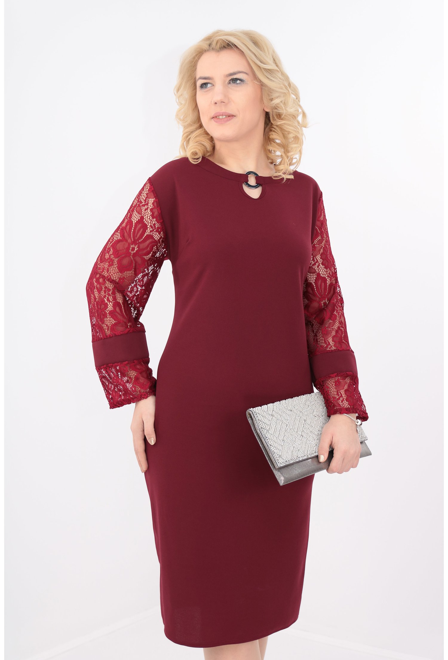 Rochie eleganta bordo cu maneci din dantela