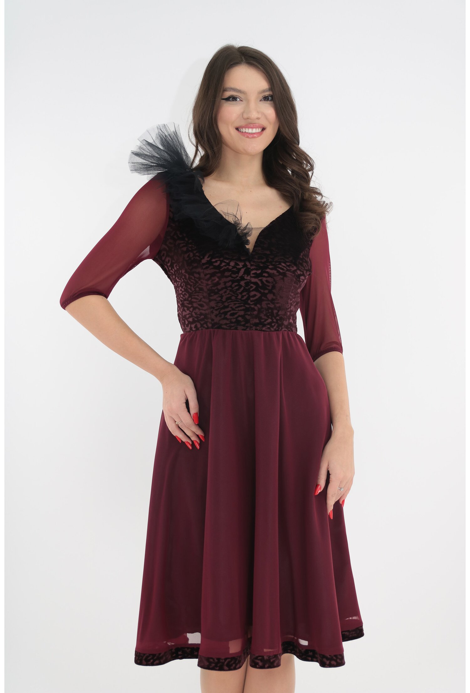 Rochie eleganta clos din catifea bordo