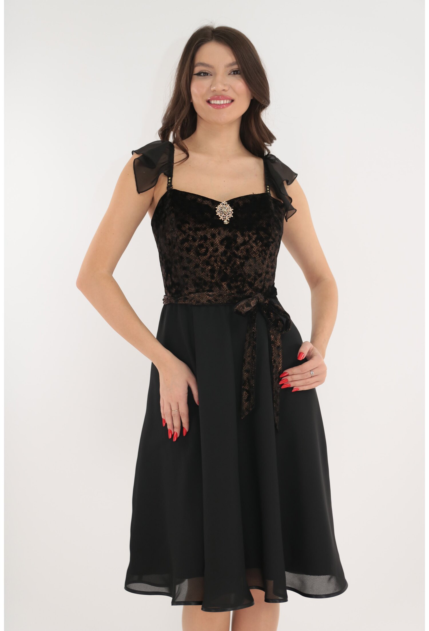 Rochie eleganta clos din voal si catifea cu fir auriu