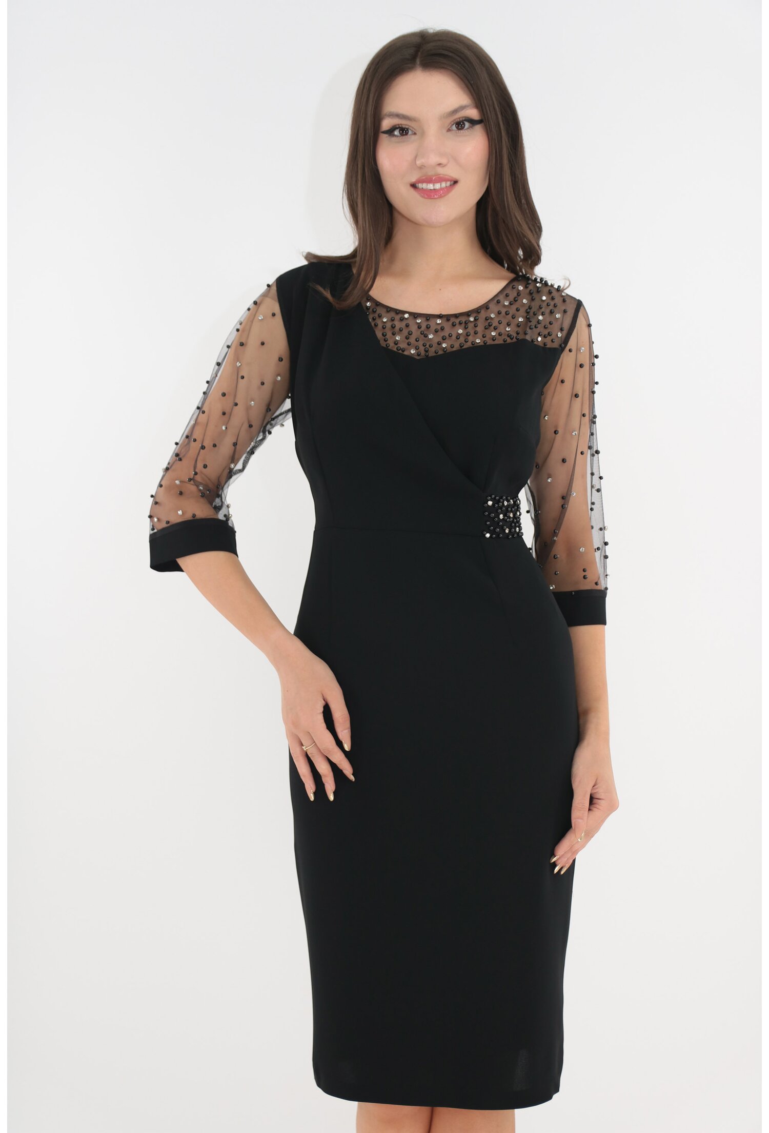 Rochie eleganta neagra cu maneci din mesh cu strasuri