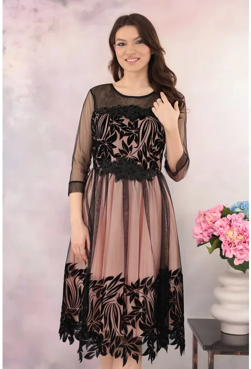 Rochie eleganta roz cu tulle negru si model floral din catifea