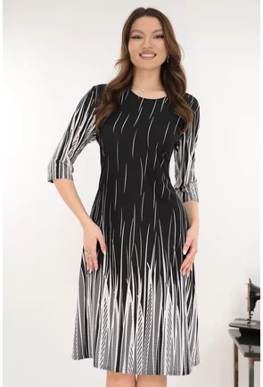 Rochie evazata neagra cu imprimeu geometric la tiv