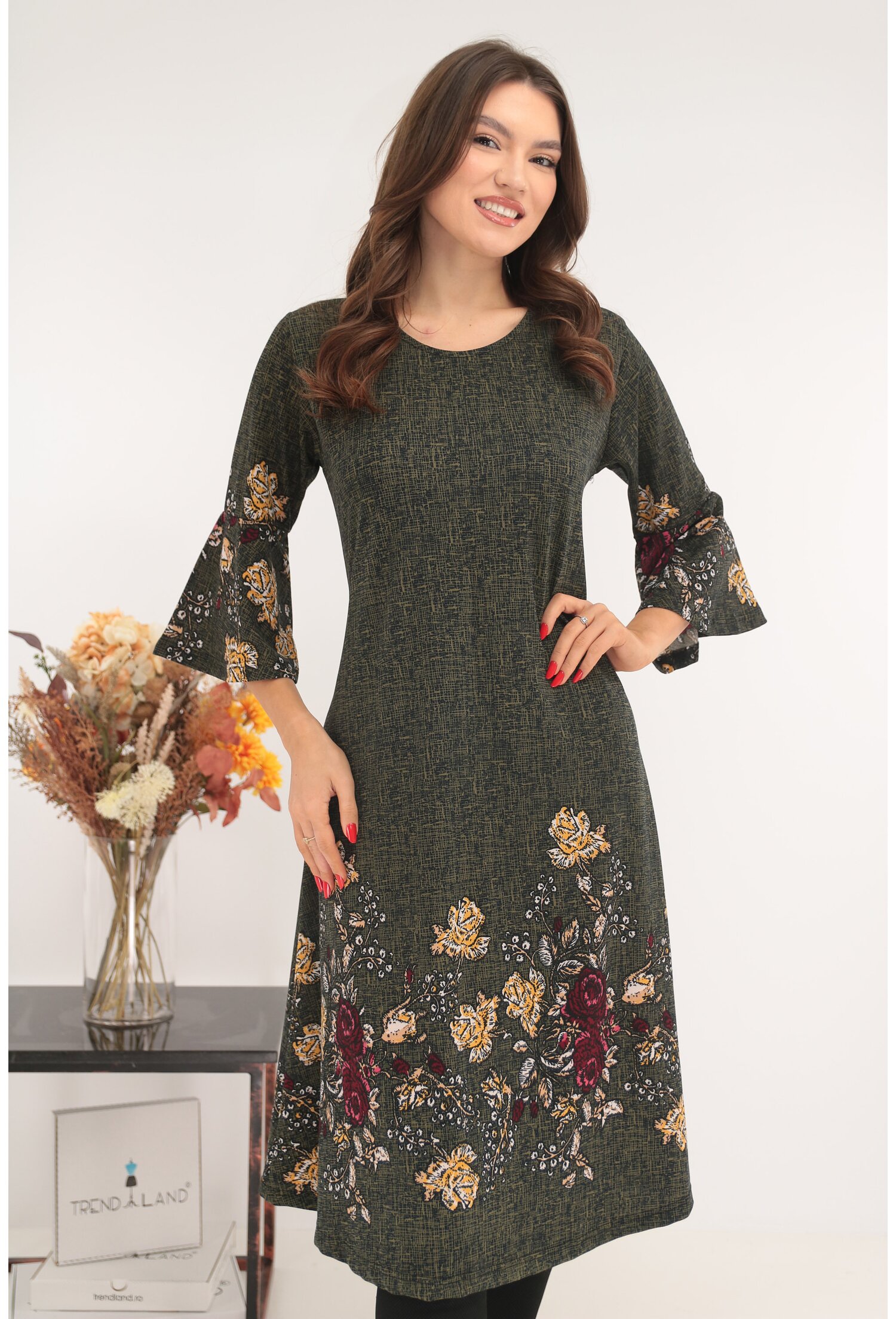 Rochie evazata olive cu bordura florala