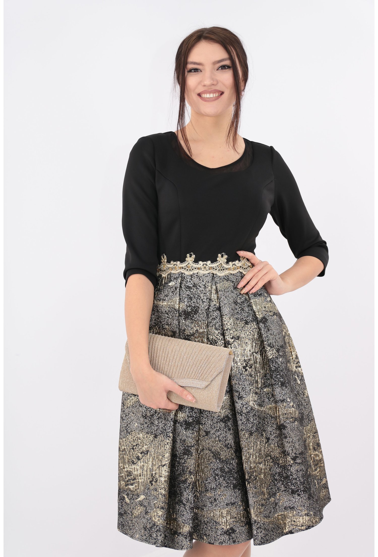 Rochie gri din brocard cu broderie aurie