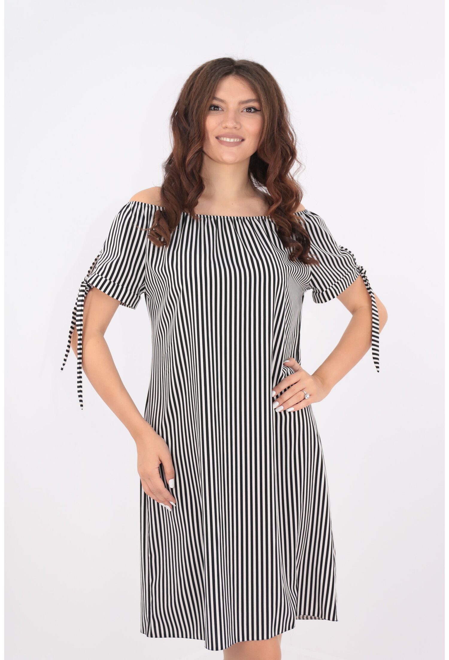 Rochie lejera neagra cu dungi albe