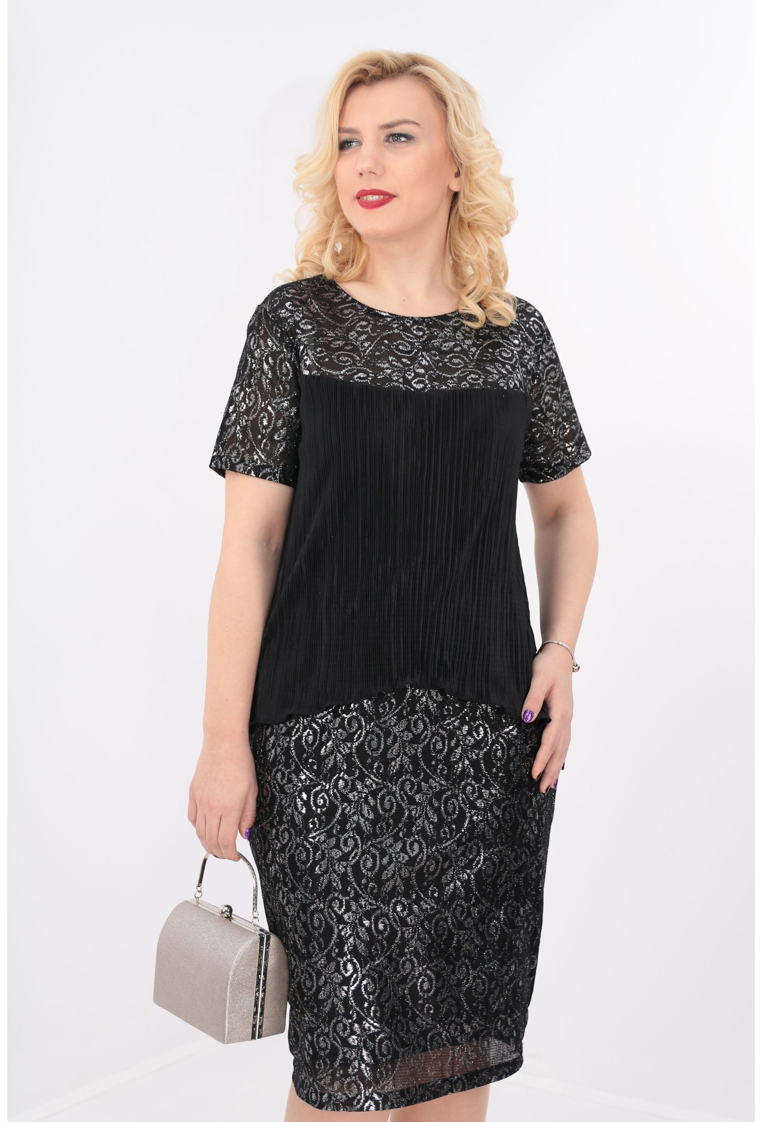 Rochie neagra din dantela argintie si matase plisata