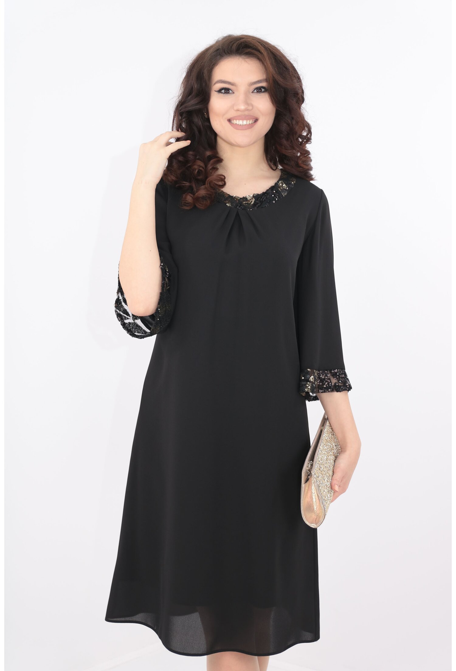 Rochie neagra din voal cu paiete aurii