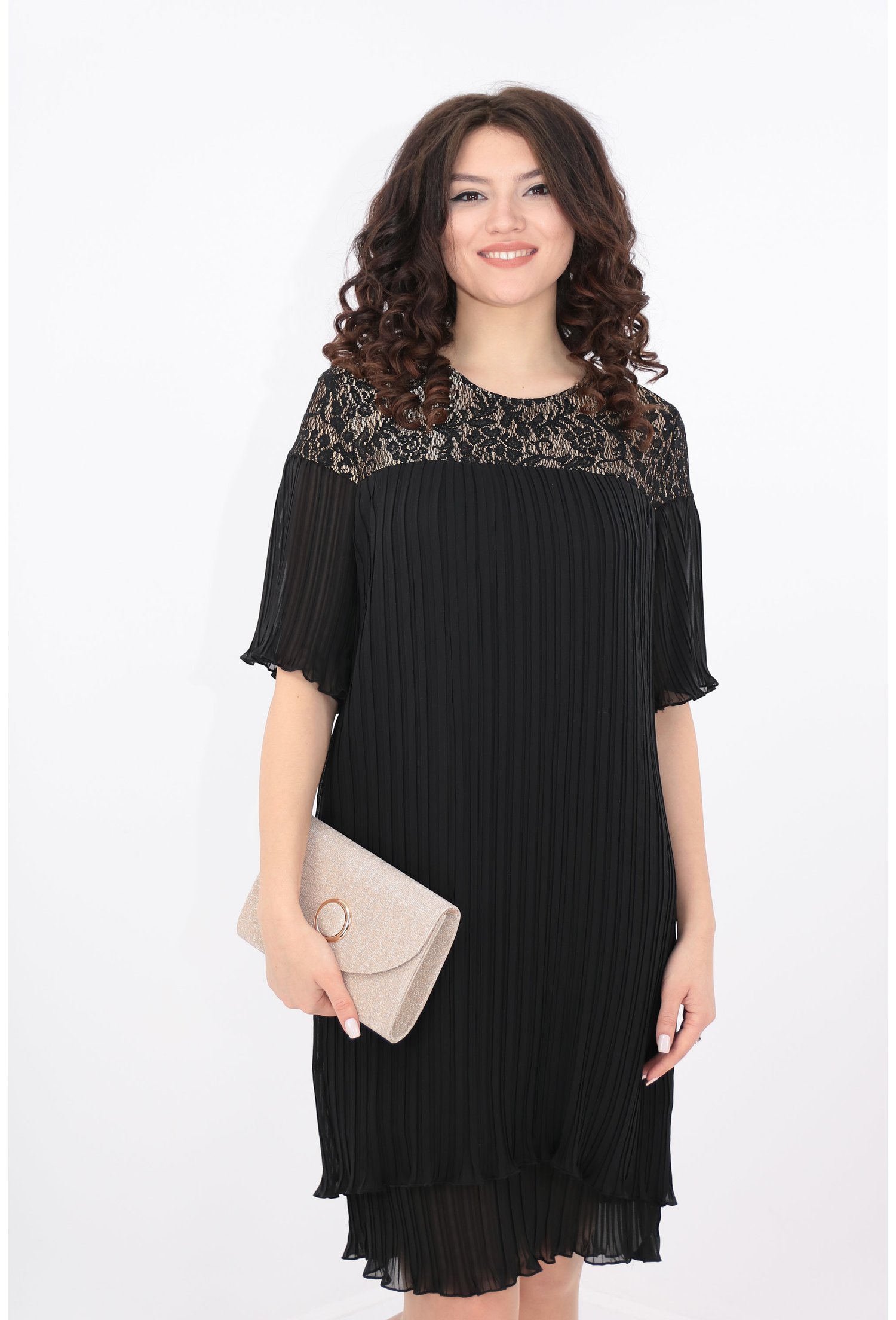 Rochie neagra din voal plisat si dantela cu paiete