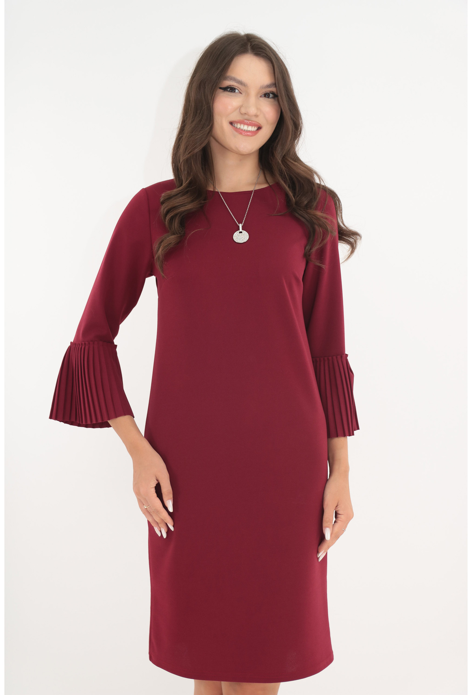 Poze Rochie office bordo cu lantisor si volanase