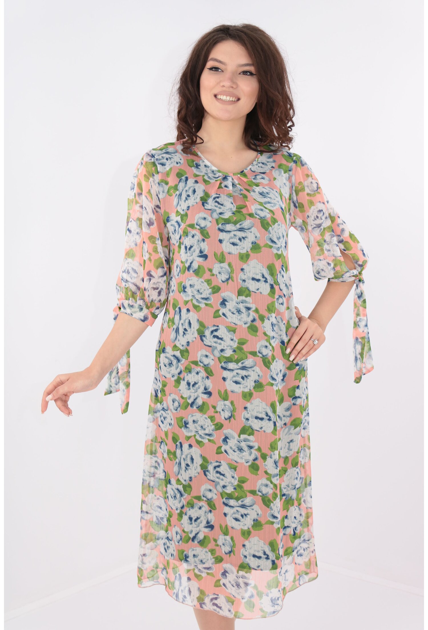 Rochie vaporoasa din voal roz cu print floral