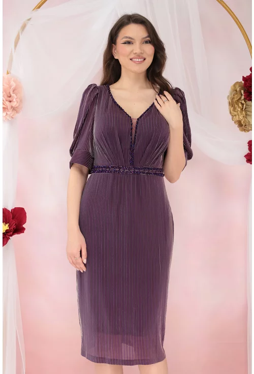Rochie violet de ocazie cu fir argintiu si cu aplicatii din margelute