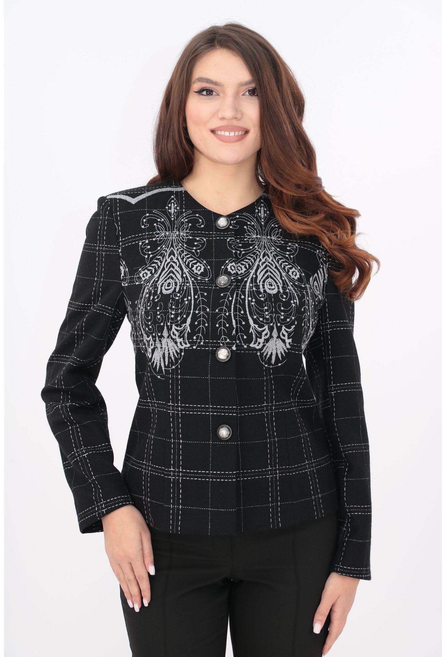 Sacou negru cu carouri si broderie - Sacouri
