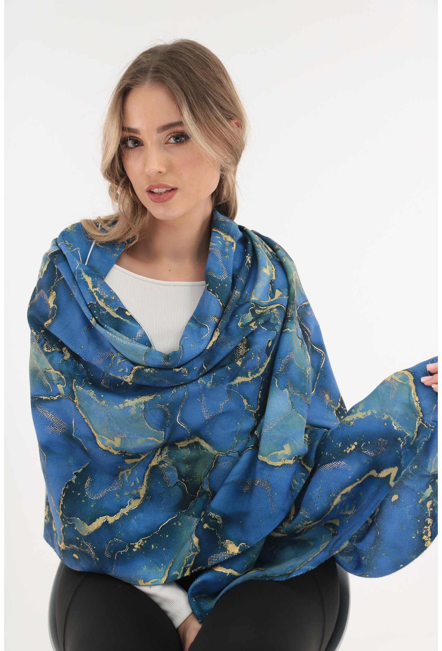 Poze Sal fin albastru cu print abstract auriu