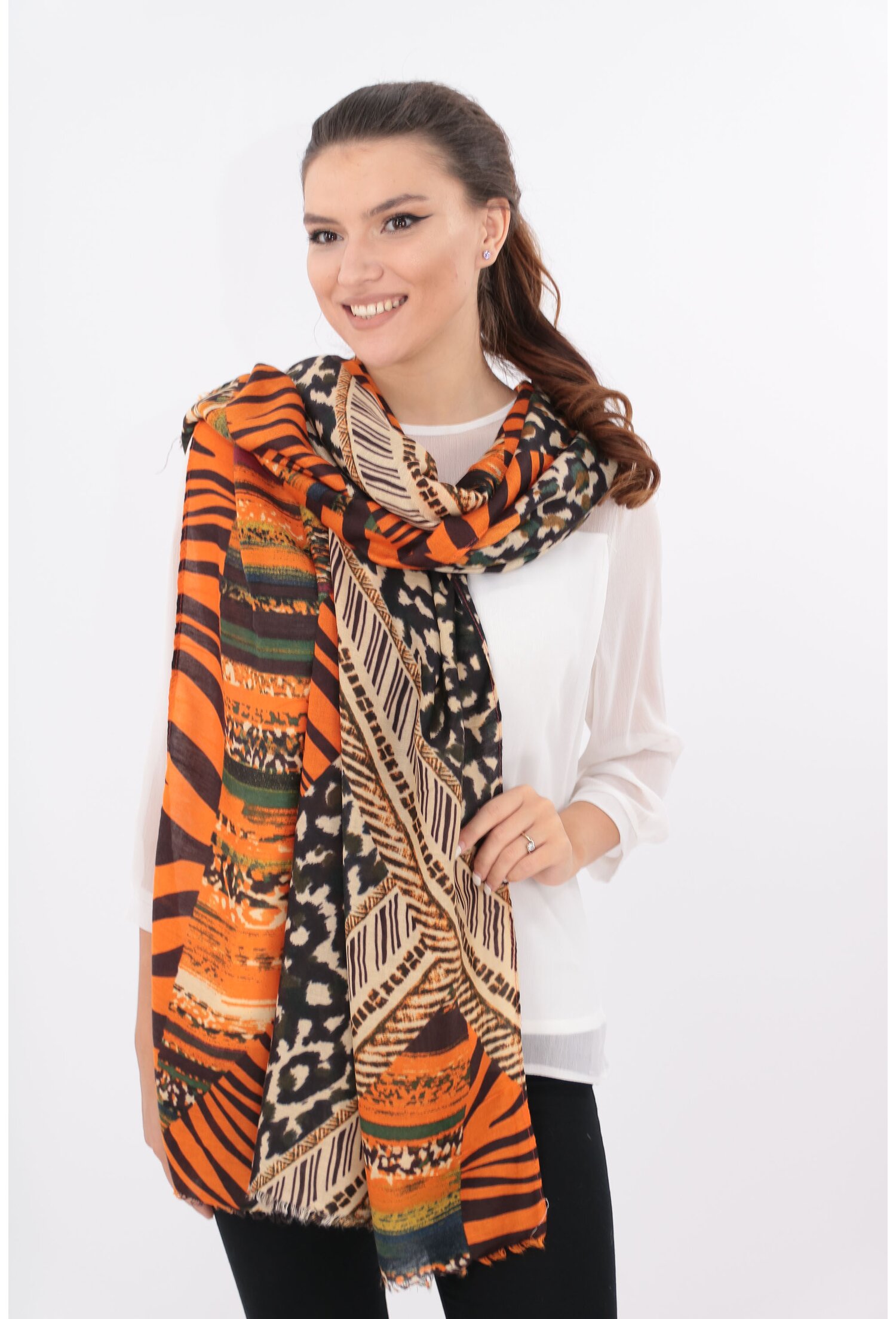 Sal fin orange cu desen geometric si animal print