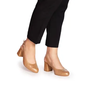 Pantofi casual cu toc damă, perforați și decupați la spate din piele naturală, Leofex - 480 Bej Box Sidef